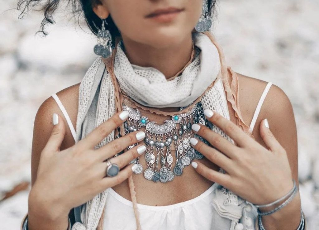 How to Maintain the Shine of Forming Jewellery